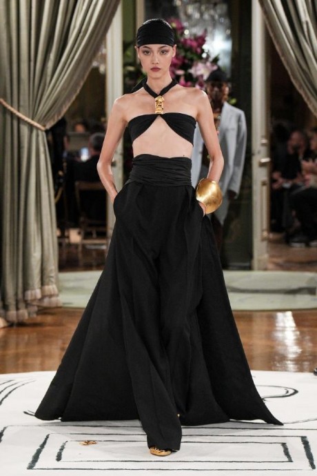 Коллекция Schiaparelli Ready-To-Wear Весна-Лето 2024