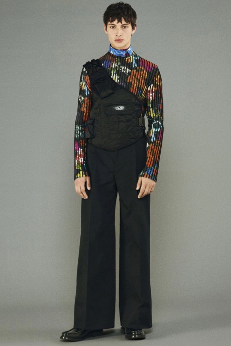 Moschino RESORT 2024 MENSWEAR Moschino RESORT 2024 MENSWEAR