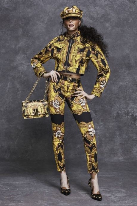 Коллекция Moschino Pre-Fall Осень-Зима 2021/2022