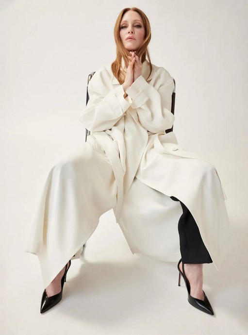 Джулианна Мур (Julianne Moore) в фотосессии для журнала Harper’s Bazaar UK (2024) Джулианна Мур (Julianne Moore) в фотосессии для журнала Harper’s Bazaar UK (2024)