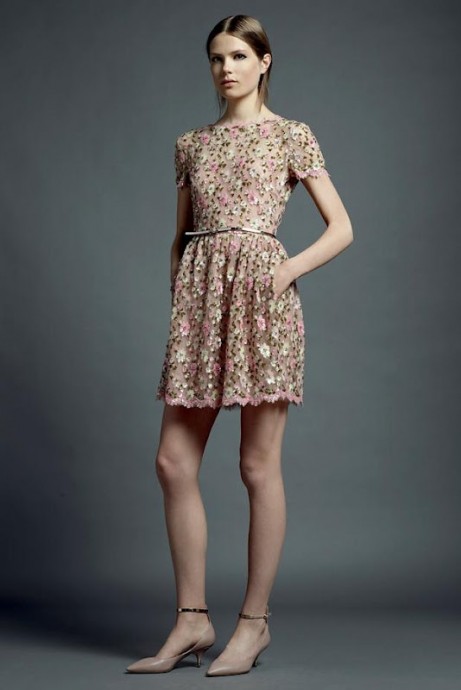 Модели коллекции Valentino Resort