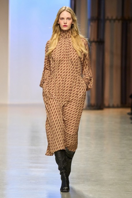 Коллекция Leonard Paris Fall-Winter 2024/25 RTW Collection Коллекция Leonard Paris Fall-Winter 2024/25 RTW Collection