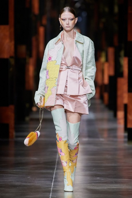 Коллекция Fendi Ready-To-Wear Весна-Лето 2022