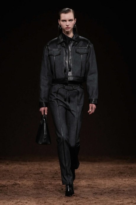 Коллекция Hermès Ready-To-Wear Осень-Зима 2025-2026