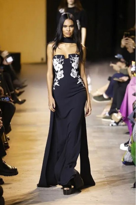 Коллекция Elie Saab Ready-To-Wear Fall/Winter 2024 Paris Коллекция Elie Saab Ready-To-Wear Fall/Winter 2024 Paris