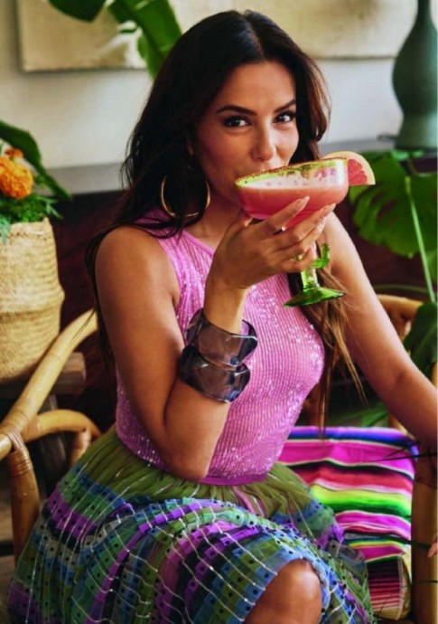 Ева Лонгория (Eva Longoria) в фотосессии для журнала Elle Gourmet Spain (2024) Ева Лонгория (Eva Longoria) в фотосессии для журнала Elle Gourmet Spain (2024)