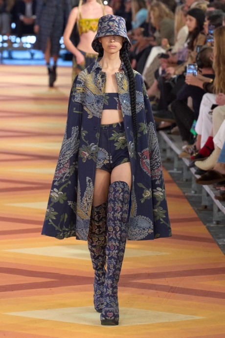 Коллекция Etro Ready-To-Wear Весна-Лето 2023