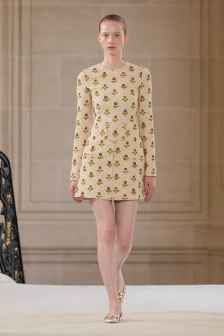 Коллекция Giambattista Valli Ready-To-Wear Осень-Зима 2025-2026 Коллекция Giambattista Valli Ready-To-Wear Осень-Зима 2025-2026