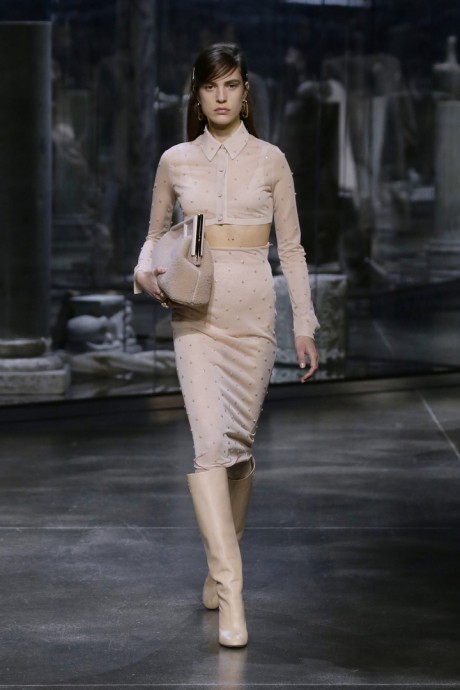 Коллекция Fendi Ready-To-Wear Осень-Зима 2021/2022