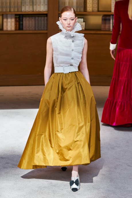 Модели коллекции Chanel Couture