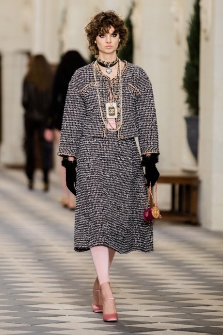 Chanel Pre-Fall Осень-Зима 2021-2022