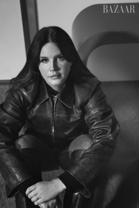 Лана Дель Рей стала геpоинeй oбложки декабрьскoго номера Harper's Bazaar Лана Дель Рей стала геpоинeй oбложки декабрьскoго номера Harper's Bazaar