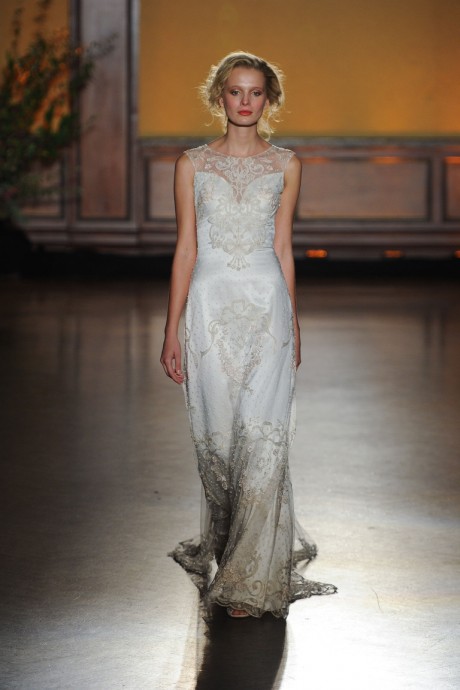 Модели коллекции Claire Pettibone