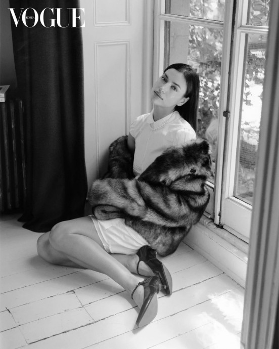 Ирина Шейк (Irina Shayk) в фотосессии для журнала Vogue Korea (2024) Ирина Шейк (Irina Shayk) в фотосессии для журнала Vogue Korea (2024)