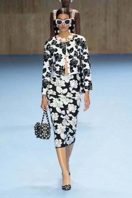 Коллекция Carolina Herrera Ready-To-Wear Весна-Лето 2025 Коллекция Carolina Herrera Ready-To-Wear Весна-Лето 2025