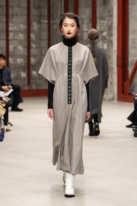 Коллекция Support Surface Ready-To-Wear Осень-Зима 2025-2026