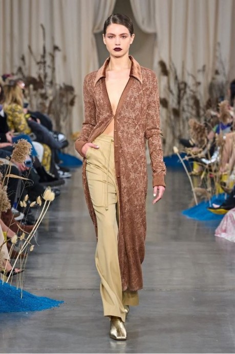 Коллекция Sarawong Ready-To-Wear Fall/Winter 2024 Milan Коллекция Sarawong Ready-To-Wear Fall/Winter 2024 Milan