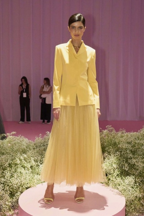 Коллекция Carolina Herrera Ready-To-Wear Весна-Лето 2024 Коллекция Carolina Herrera Ready-To-Wear Весна-Лето 2024