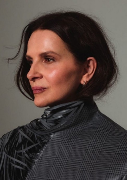 Жюльет Бинош (Juliette Binoche) в фотосессии для журнала Marie Claire France (2025) Жюльет Бинош (Juliette Binoche) в фотосессии для журнала Marie Claire France (2025)