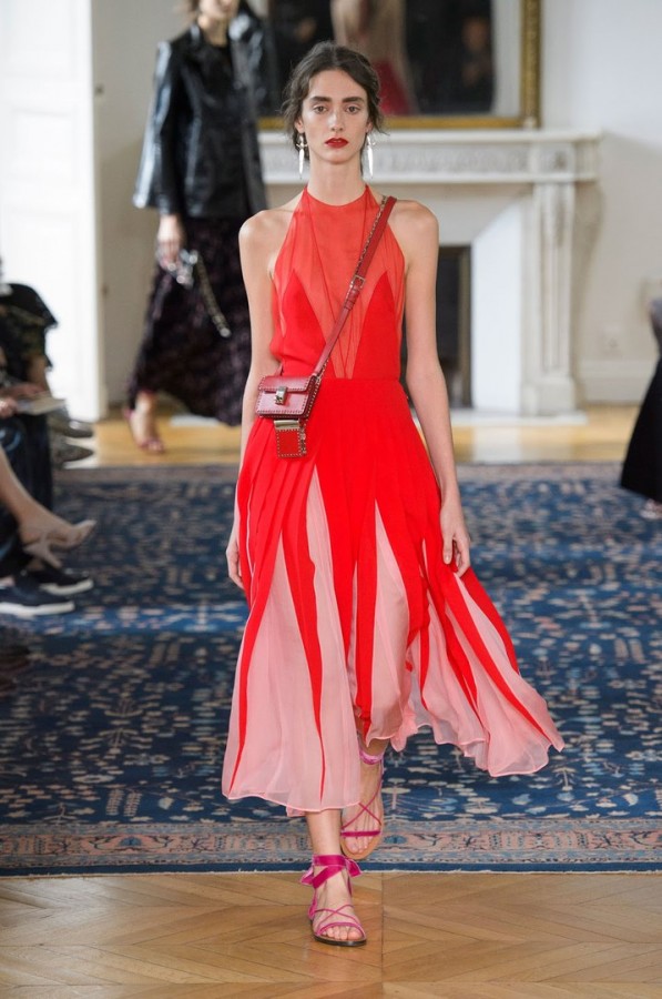Модели коллекции Valentino 2017!