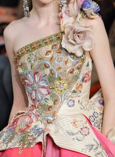 Christian Lacroix в деталях Christian Lacroix в деталях