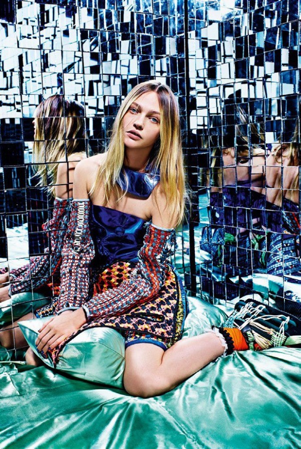 Sasha Pivovarova for Vogue Italia by Mario Sorrenti Sasha Pivovarova for Vogue Italia by Mario Sorrenti