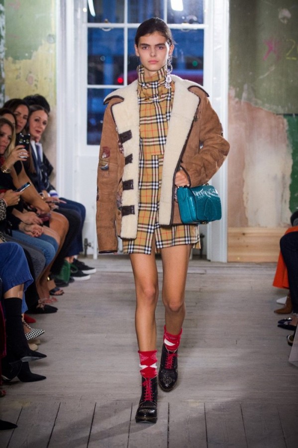 Burberry Fall-Winter 2017-2018 Burberry Fall-Winter 2017-2018