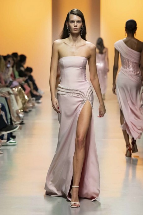Коллекция Georges Hobeika Ready-To-Wear Весна-Лето 2025 Коллекция Georges Hobeika Ready-To-Wear Весна-Лето 2025