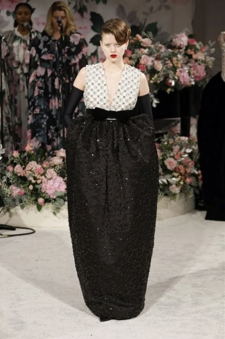 Коллекция Richard Quinn Ready-To-Wear Fall/Winter 2024 London Коллекция Richard Quinn Ready-To-Wear Fall/Winter 2024 London