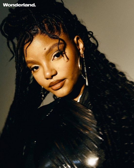 Холли Бэйли (Halle Bailey) в фотосессии для журнала Wonderland (2023) Холли Бэйли (Halle Bailey) в фотосессии для журнала Wonderland (2023)