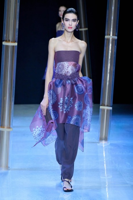 Коллекция Giorgio Armani Ready-To-Wear Весна-Лето 2023 Коллекция Giorgio Armani Ready-To-Wear Весна-Лето 2023