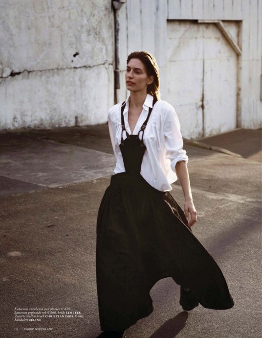 Linda Jeuring for VOGUE Netherlands by Annemarieke Van Drimmelen Linda Jeuring for VOGUE Netherlands by Annemarieke Van Drimmelen