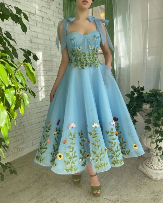 Необыкновенные платья с цветочным дизайном