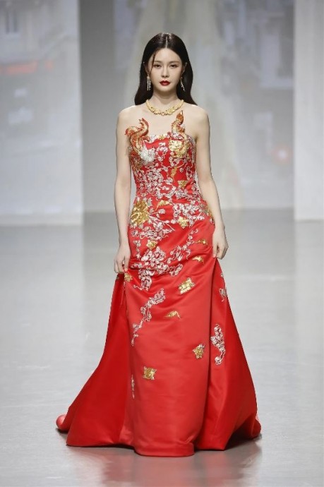 Коллекция Vivienne Tam Ready-To-Wear Fall/Winter 2024 Paris Коллекция Vivienne Tam Ready-To-Wear Fall/Winter 2024 Paris