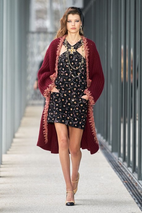 Коллекция Chanel Pre-Fall Осень-Зима 2022/2023