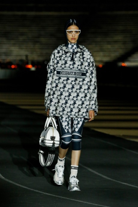Коллекция Christian Dior Resort Весна-Лето 2022