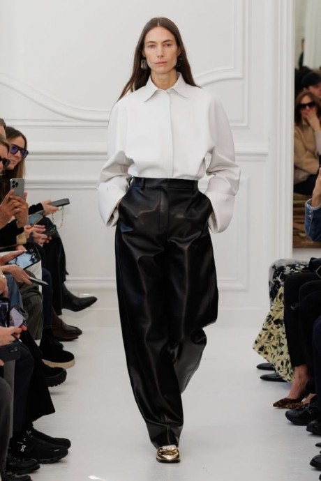 Коллекция Givenchy Ready-To-Wear Осень-Зима 2025-2026 Коллекция Givenchy Ready-To-Wear Осень-Зима 2025-2026