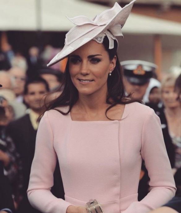 Образы Кейт со шляпками одна сплошная элегантность
