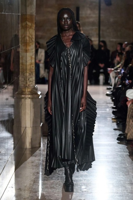 Коллекция Altuzarra Ready-To-Wear Осень-Зима 2022/2023 Коллекция Altuzarra Ready-To-Wear Осень-Зима 2022/2023
