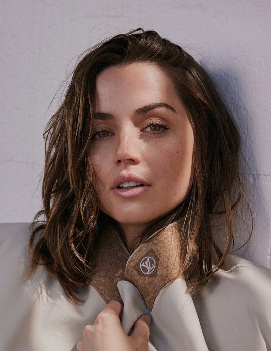 Ана де Армас (Ana de Armas) в фотосессии для журнала Madame Figaro (2022) Ана де Армас (Ana de Armas) в фотосессии для журнала Madame Figaro (2022)