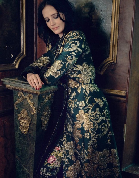 Eva Green for Cosmopolitan UK by Sofia Sanchez and Mauro Mongiello Eva Green for Cosmopolitan UK by Sofia Sanchez and Mauro Mongiello