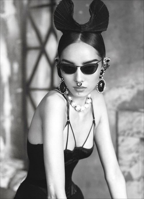 Fei Fei Sun for Vogue Italia by Mert Alas & Marcus Piggott