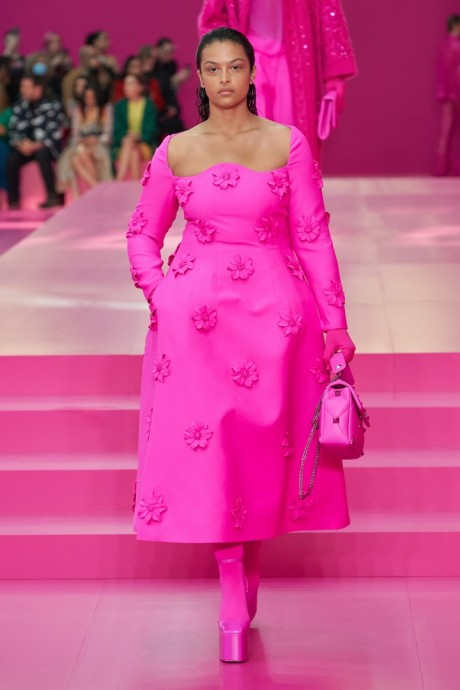 Коллекция Valentino Ready-To-Wear Осень-Зима 2022/2023 Коллекция Valentino Ready-To-Wear Осень-Зима 2022/2023