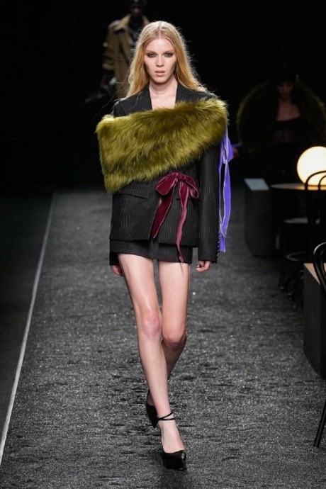Коллекция Nina Ricci Ready-To-Wear Осень-Зима 2025-2026