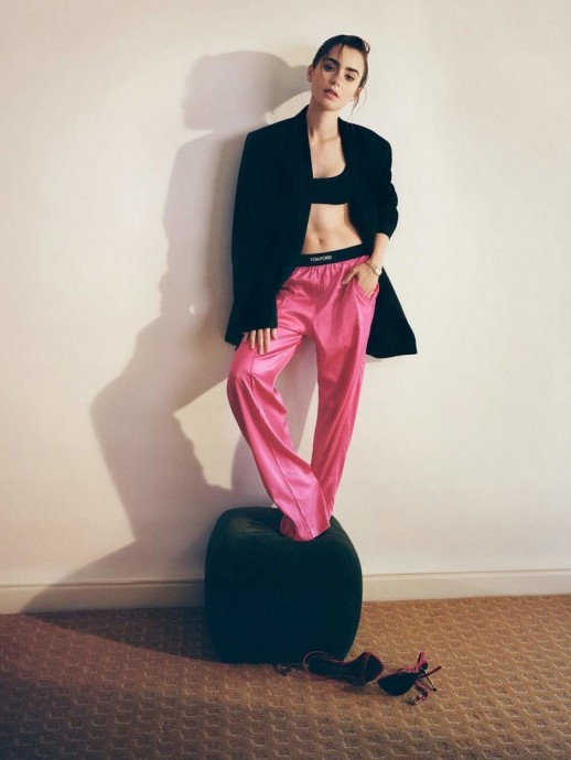 Лили Коллинз (Lily Collins) в фотосессии для журнала Porter (2022)