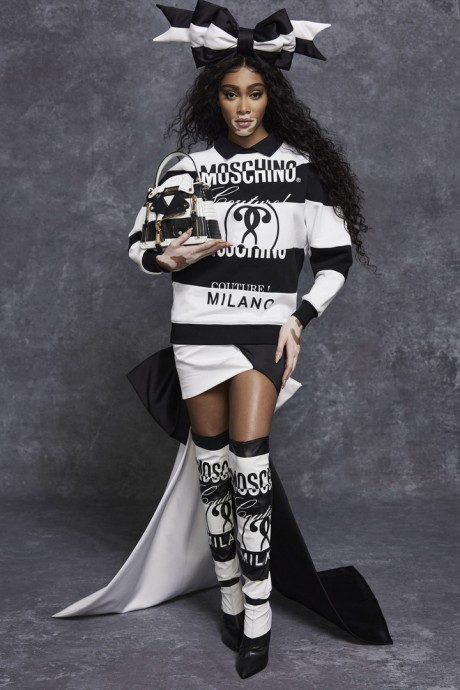 Коллекция Moschino Pre-Fall Осень-Зима 2021/2022