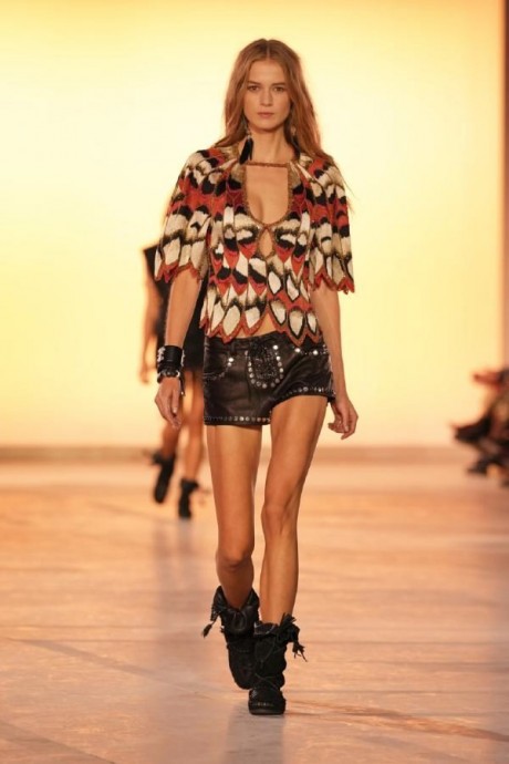 Коллекция Isabel Marant Ready-To-Wear Весна-Лето 2025 Коллекция Isabel Marant Ready-To-Wear Весна-Лето 2025