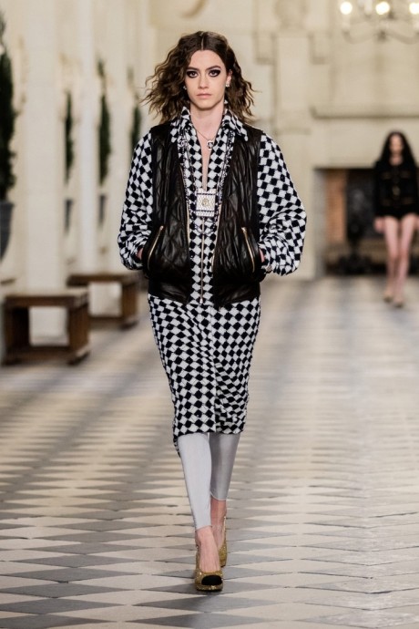 Коллекция Chanel Pre-Fall Осень-Зима 2021/2022