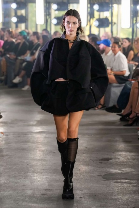 Коллекция Sacai Ready-To-Wear Весна-Лето 2024