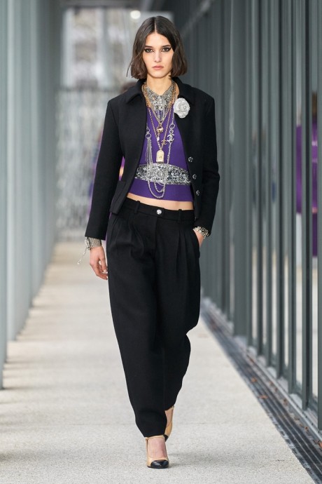 Коллекция Chanel Pre-Fall Осень-Зима 2022/2023